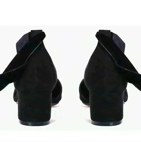 Boohoo Women's Daisy Wide Fit Pointed Wrap Strap Ballet Flat Shoe Sz 7 US $45 - Picture 3 of 3